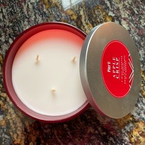 Pier 1   3-wick candle